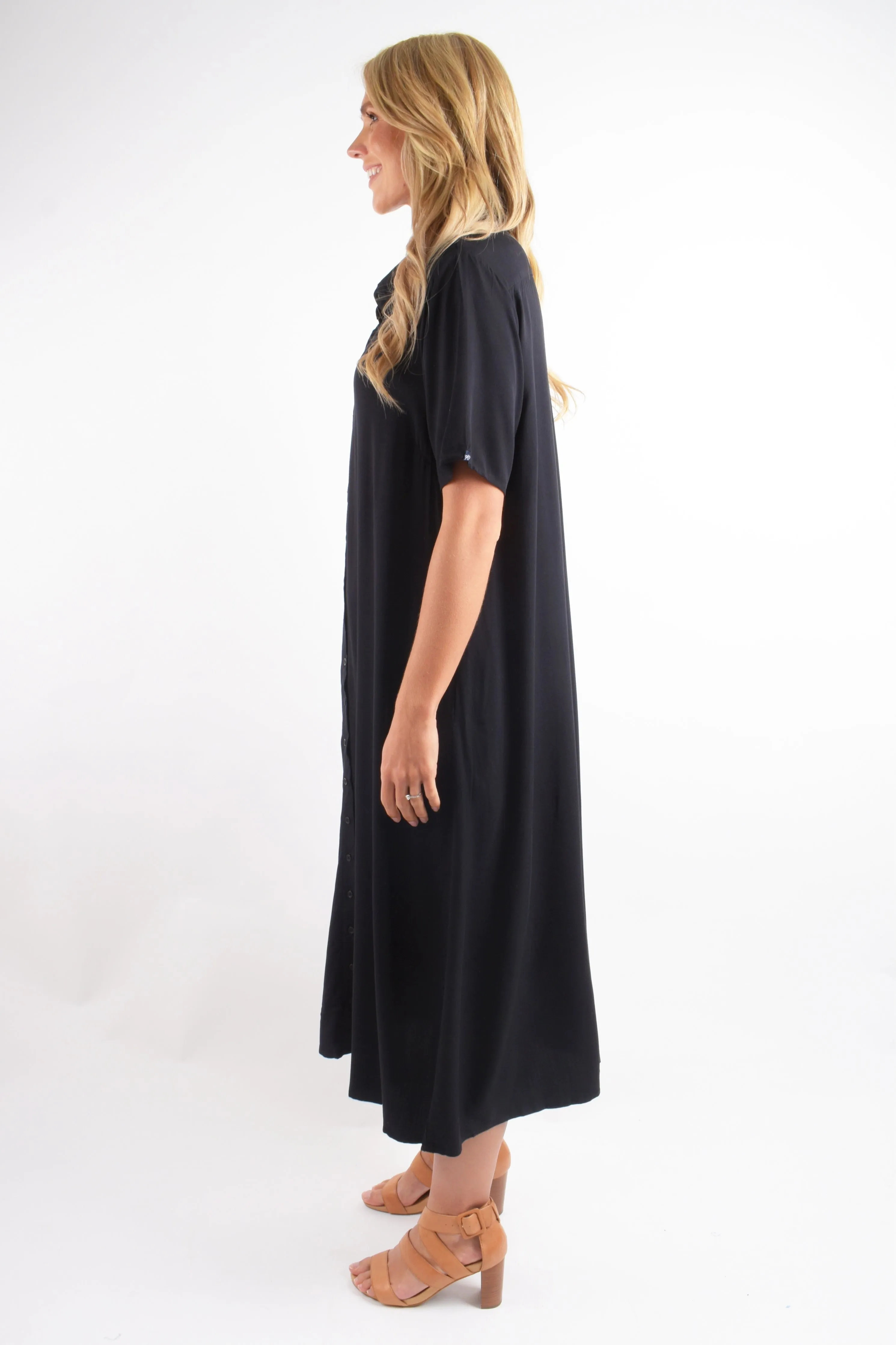 Everyday Maxi Dress in Black