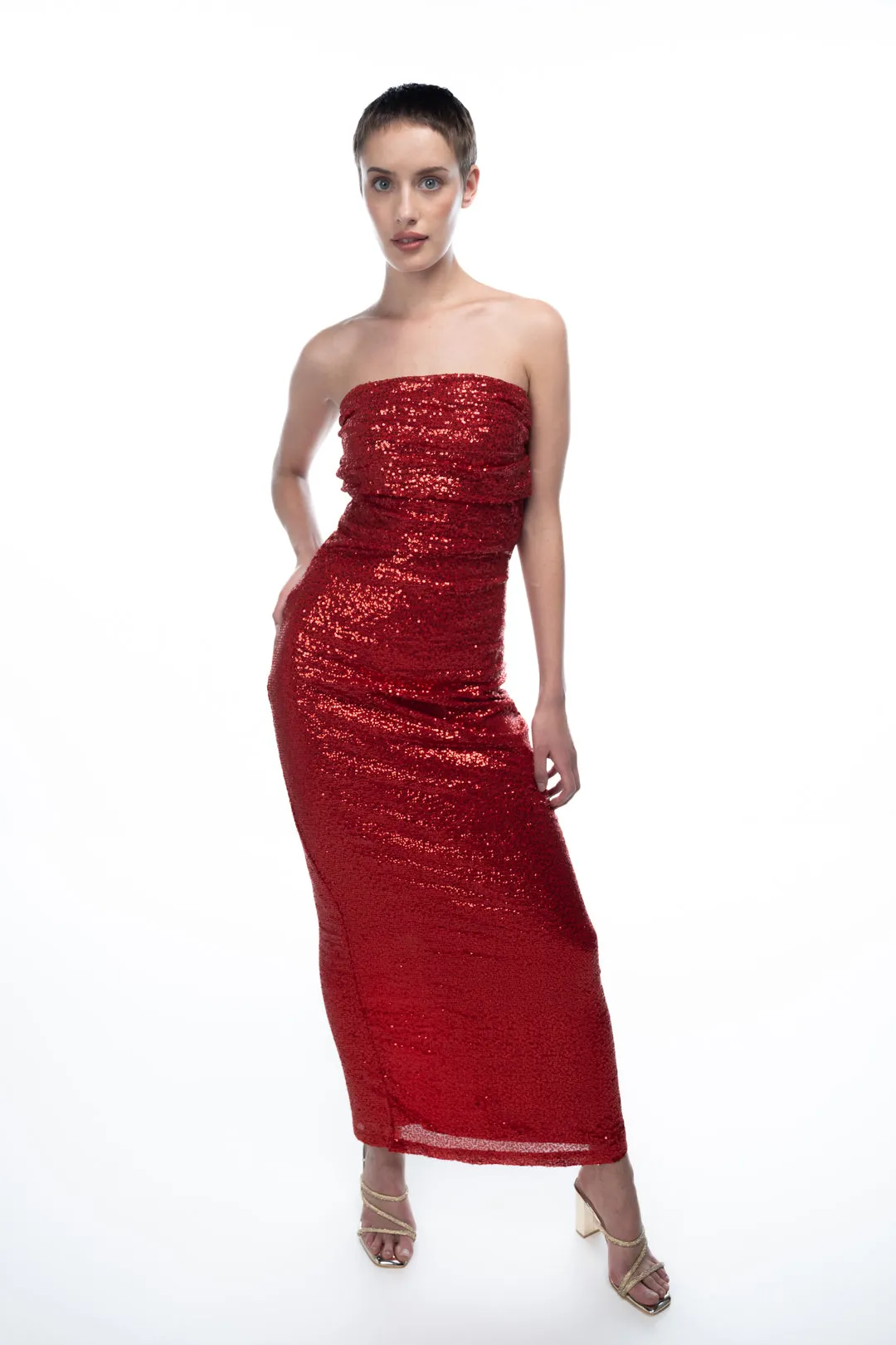 RED SEQUIN STRAPLESS 
DRESS