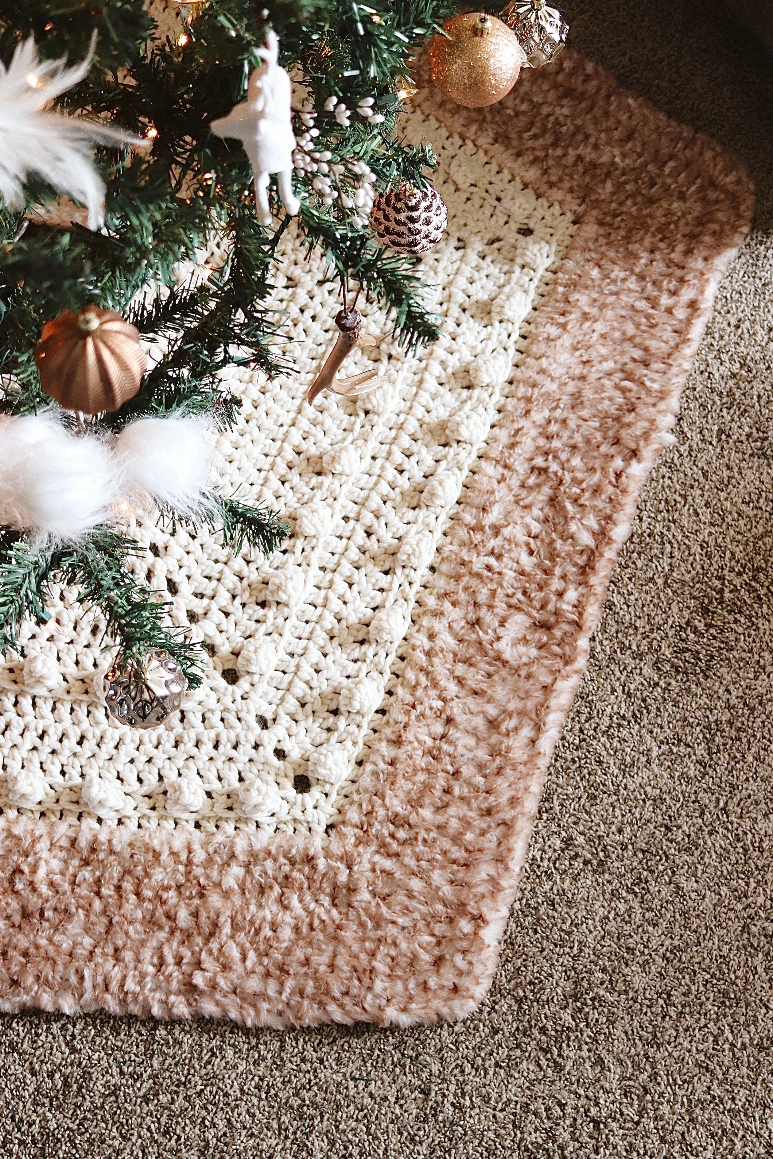 Solstice Tree Skirt // Crochet PDF Pattern