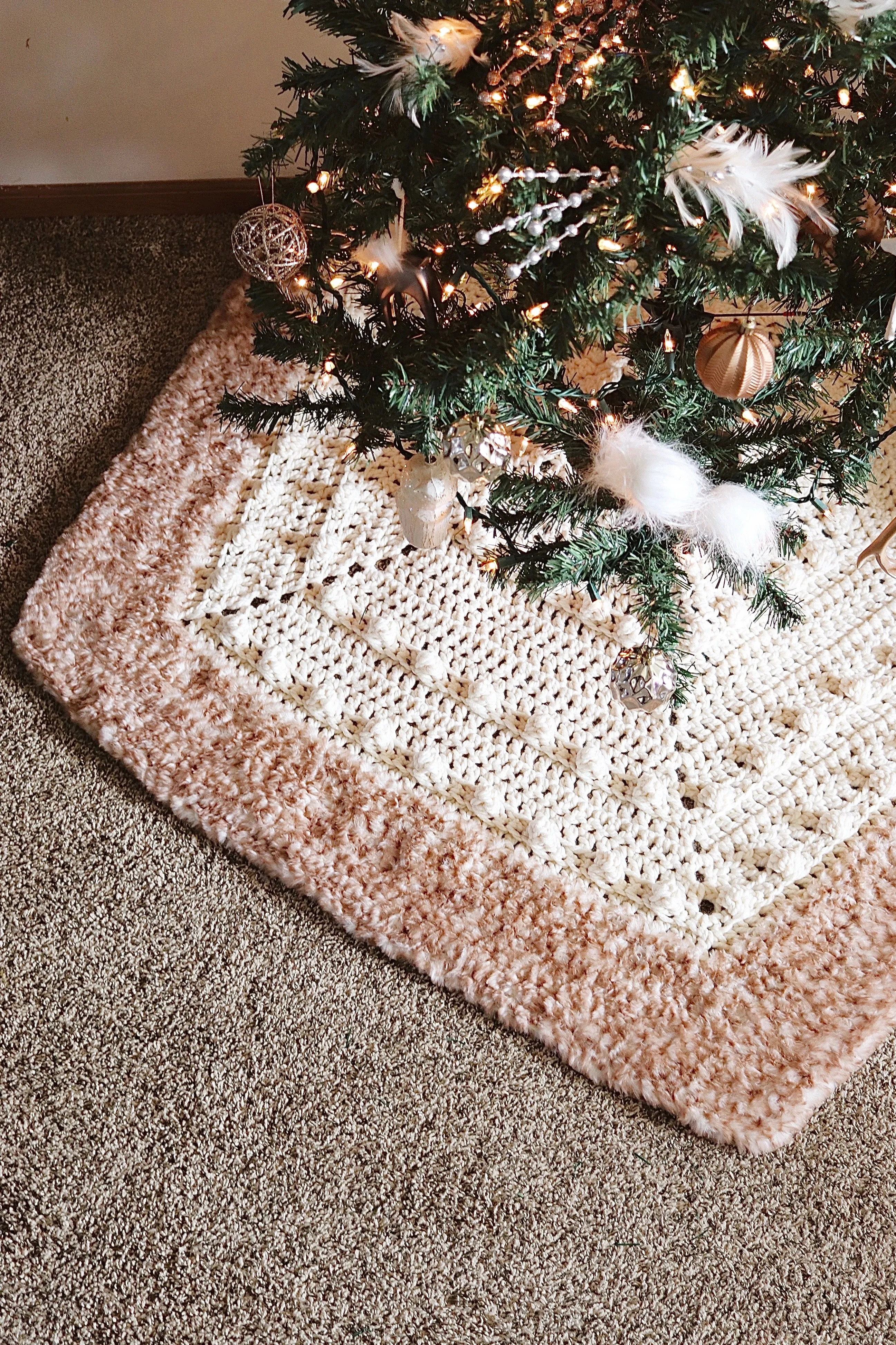 Solstice Tree Skirt // Crochet PDF Pattern