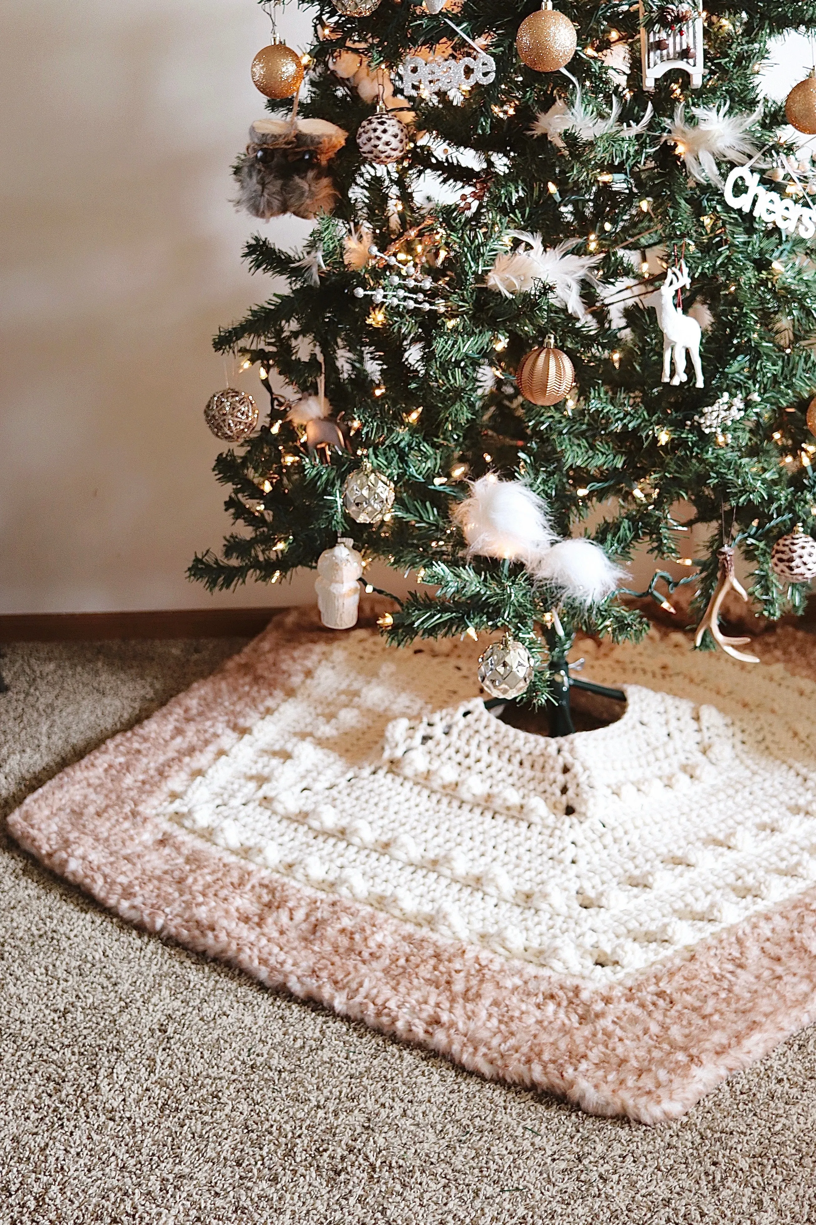 Solstice Tree Skirt // Crochet PDF Pattern