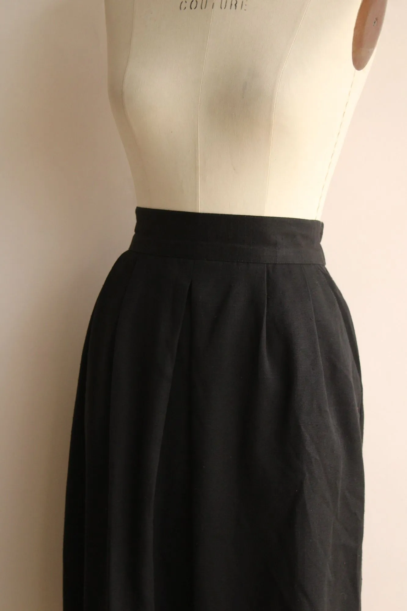 Vintage 1990s Black Pleated A Line Skirt with Pockets